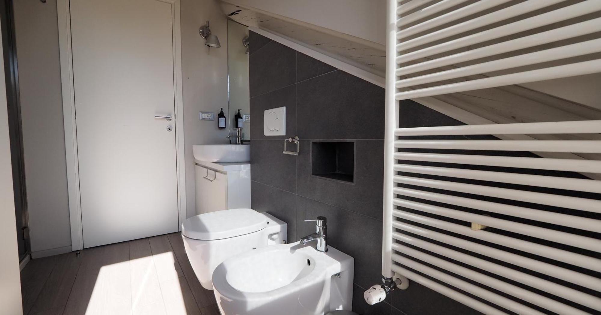 White Note Apartment *